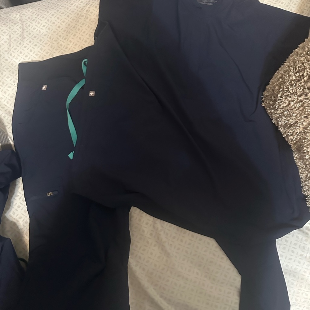 Figs Navy Blue Scrub Set Regular Medium